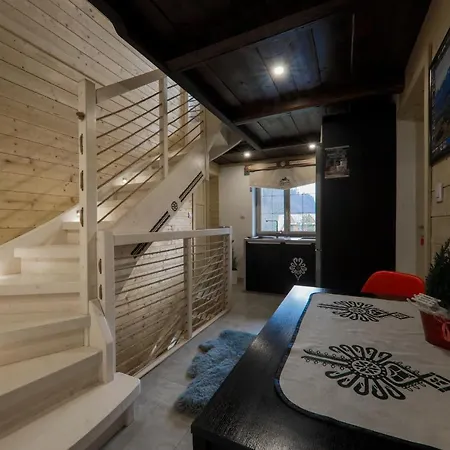 Góralska Z Jacuzzi&home Spa&zakopane Habitación en casa particular Poronin