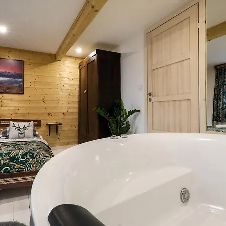 Goralska Z Jacuzzi & & Zakopane Проживання в сім'ї